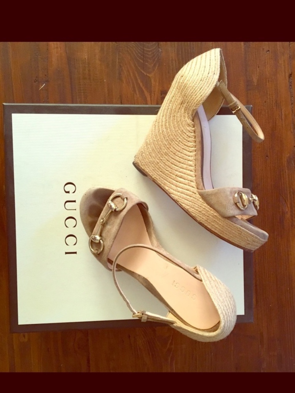 Gucci Carolina Horsebit Beige Suede Raffia Straw Espadrille Wedge Sandals